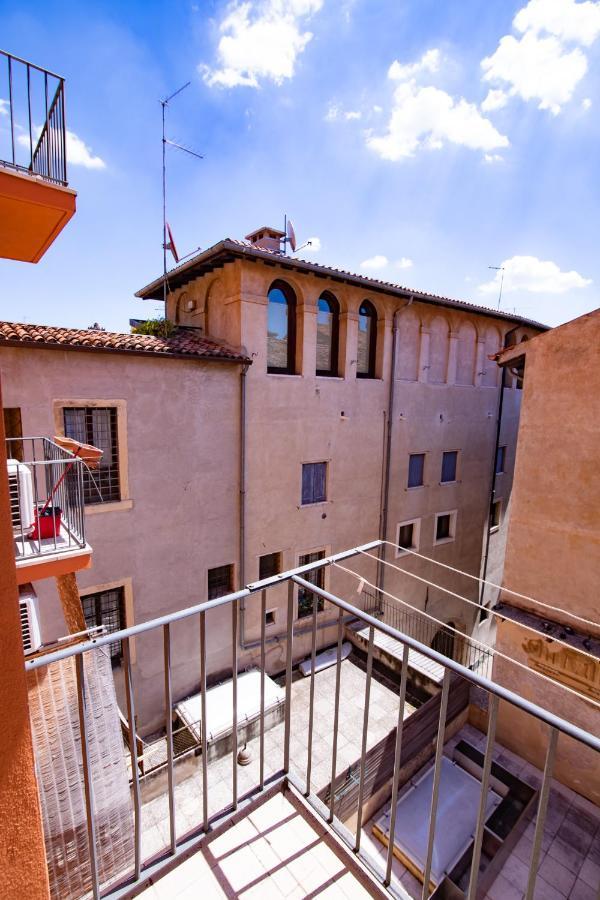 Appartamento Relais Emilei Verona Esterno foto